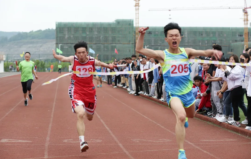 青春正起航 拼搏不落幕 | 學院第二屆學生田徑運動會勝利閉幕